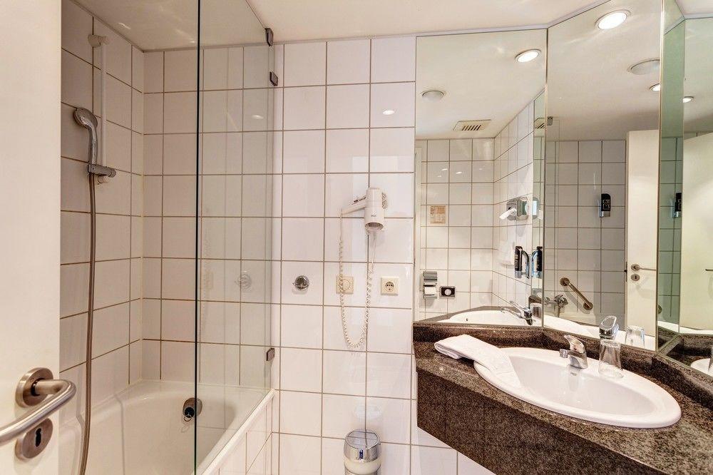 Plaza Suites רוסלסהיים מראה חיצוני תמונה